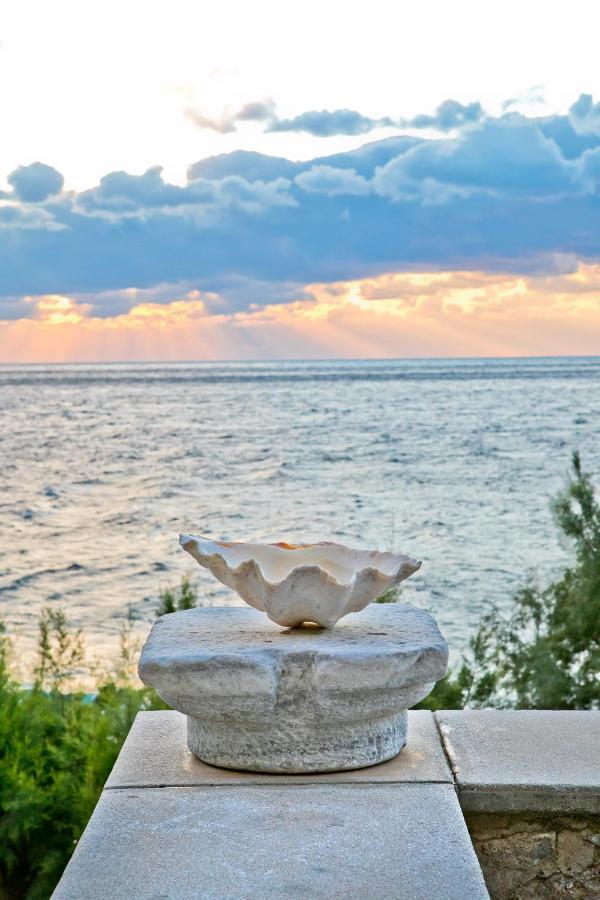 Villa Popillon 1 Myrties